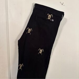 LIQUID DEATH MURDERCHINOS